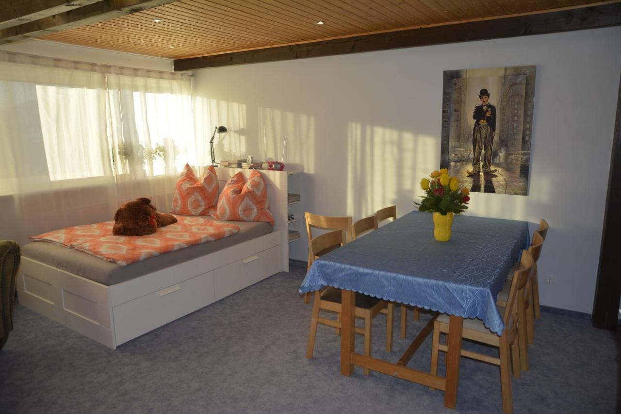 Familienzimmer Bastian Haibach  Esterno foto
